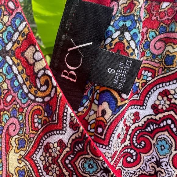 BCX juniors bandana style scarf print asymmetrical hem point tank top•Sz: S• EUC - Picture 2 of 6